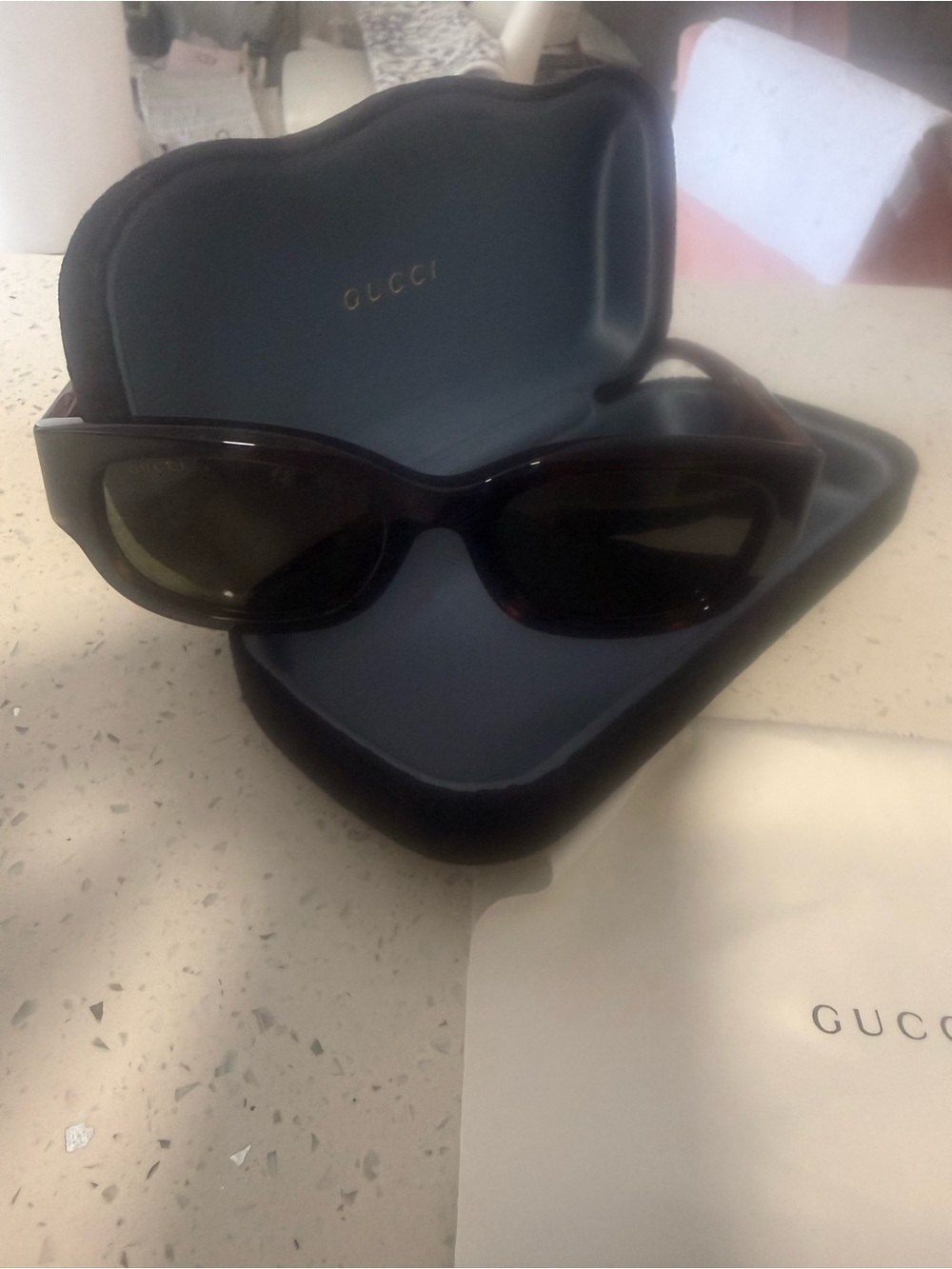 Gucci Black Cat-Eye Sunglasses with Dark Tortoiseshell Frame